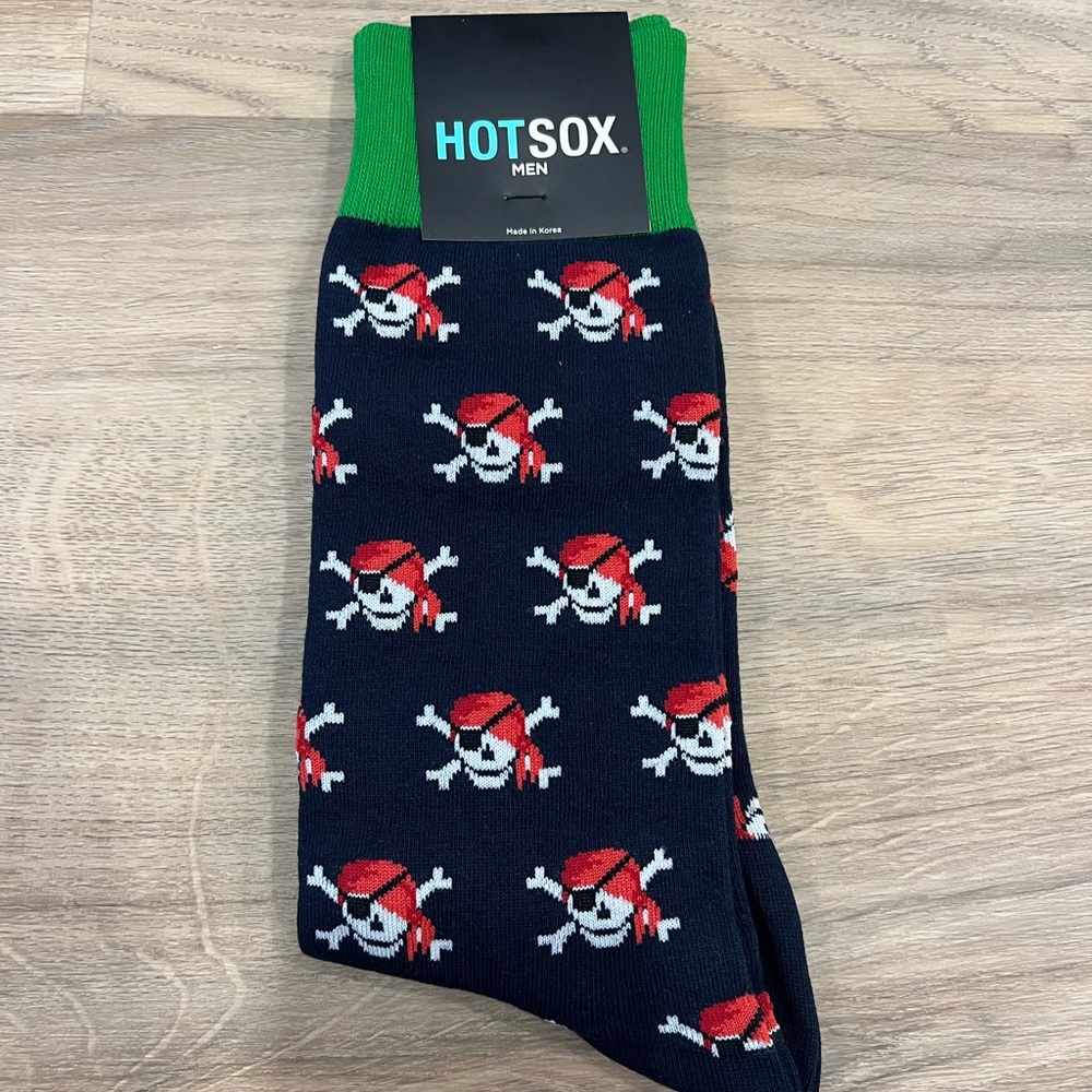 Men's Pirate Skull Socks